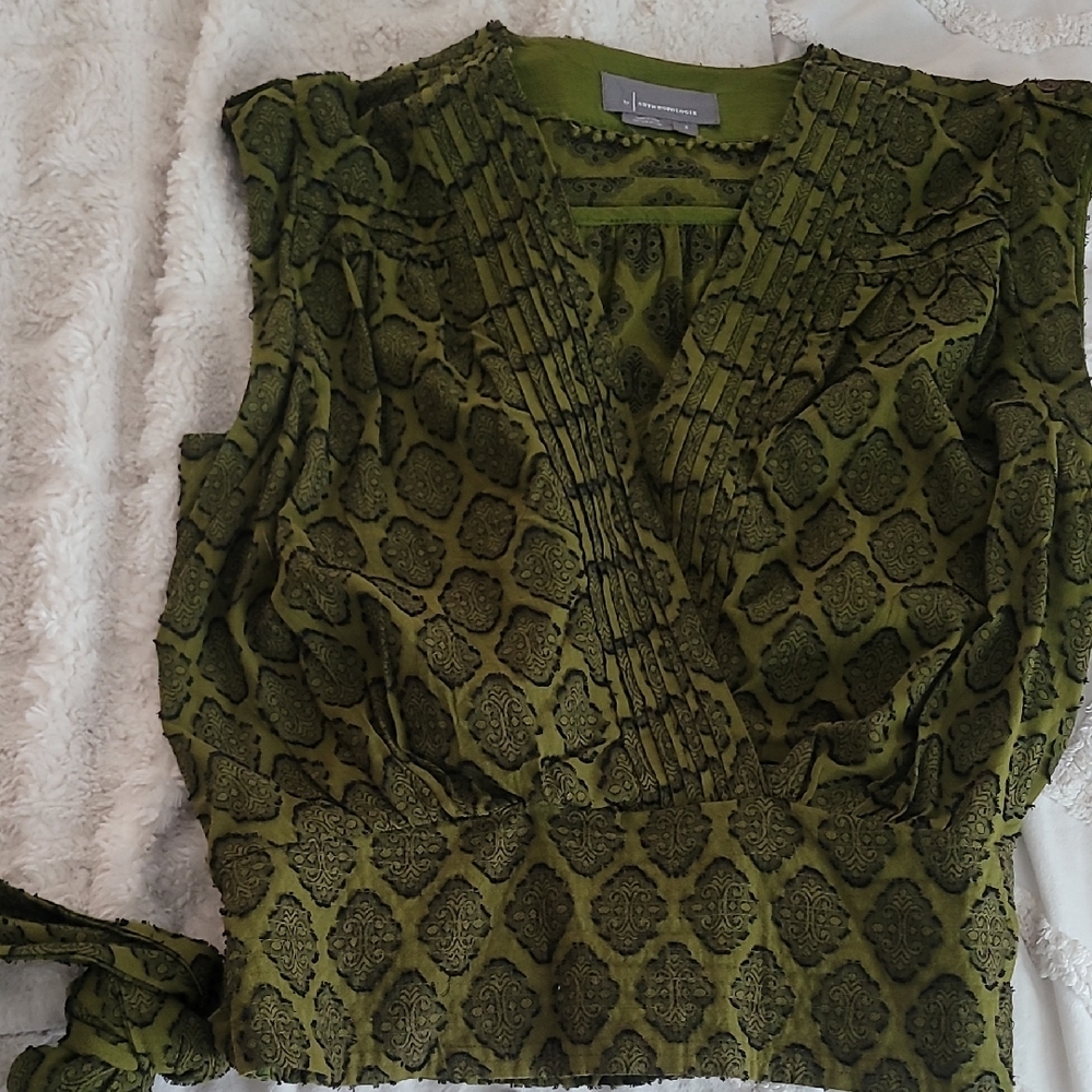 Anthropologie Olive Green Patterned Sleeveless Blouse